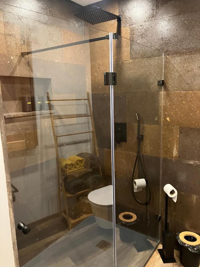 Casa Da Vinha Escondida Al Biscoitos (Terceira)